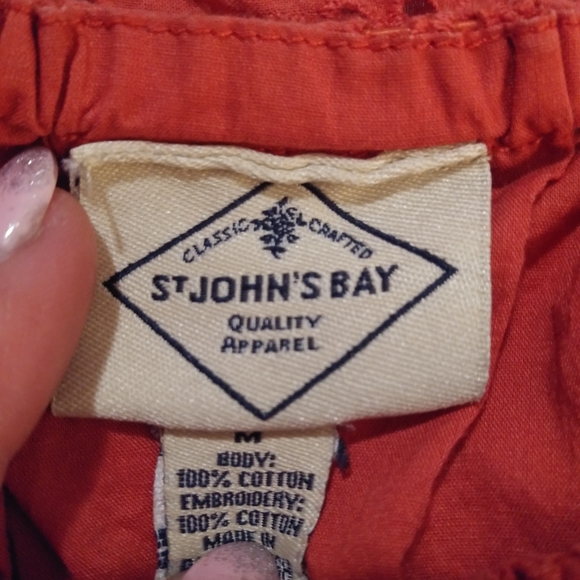 Off the shoulder shirt - Picture 3 of 3